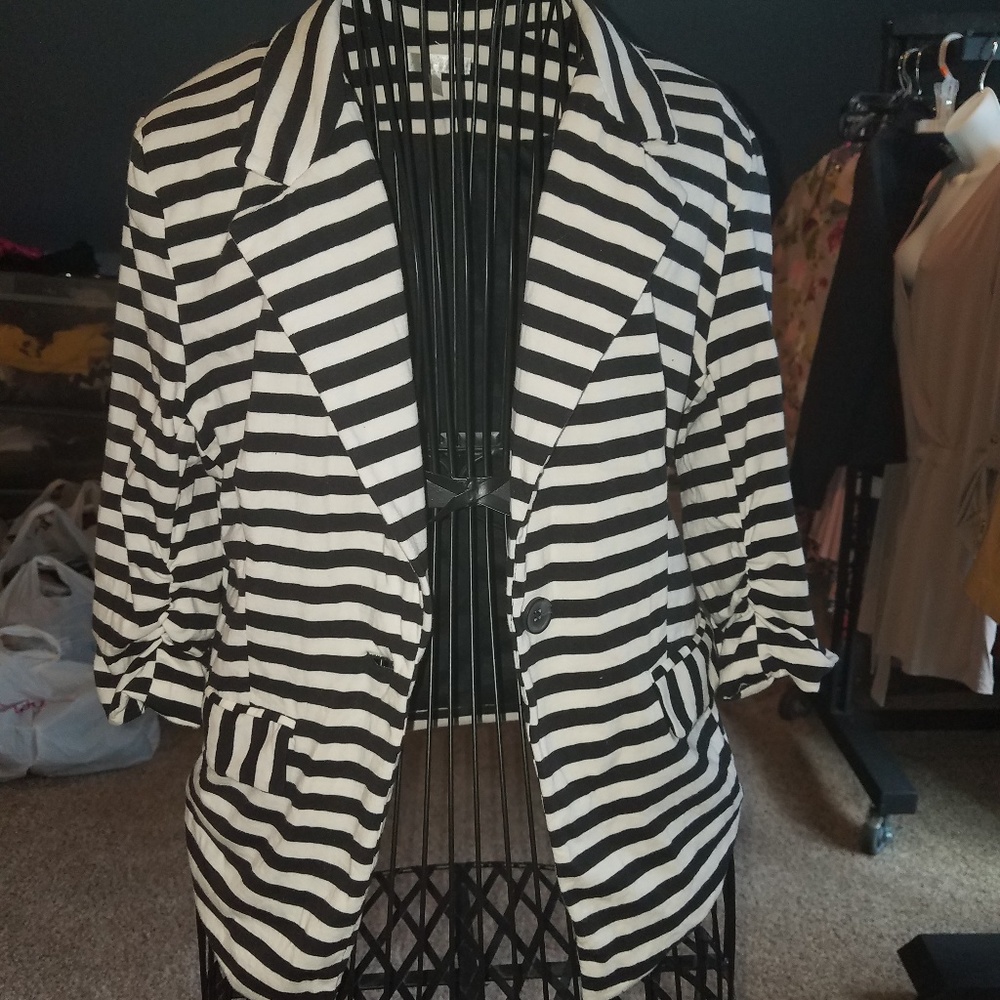 Black and white Blazer